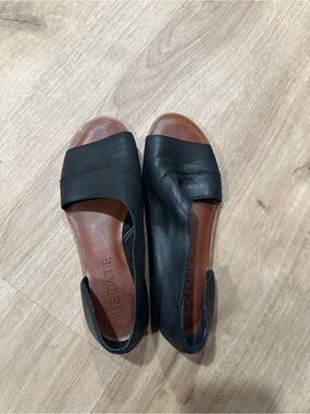 1. State Black Leather Open-Toe Slip-On Sandals